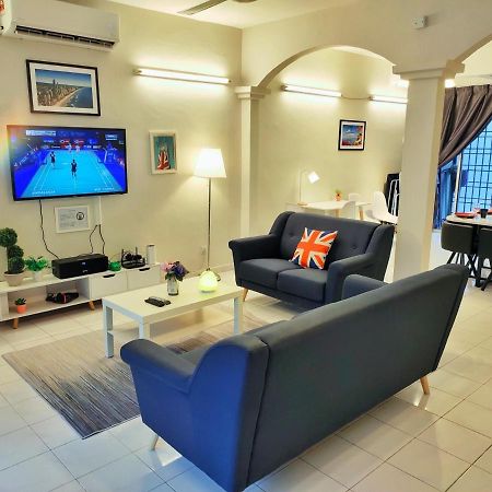 Semi-Detached, Up To 21 Pax, 4 Bedrooms, 3 Bathrooms, 4 Car Parks By Star Home บายันเลอปาส ภายนอก รูปภาพ