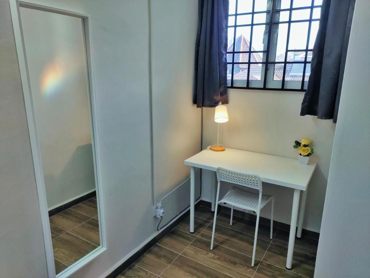 Semi-Detached, Up To 21 Pax, 4 Bedrooms, 3 Bathrooms, 4 Car Parks By Star Home บายันเลอปาส ภายนอก รูปภาพ
