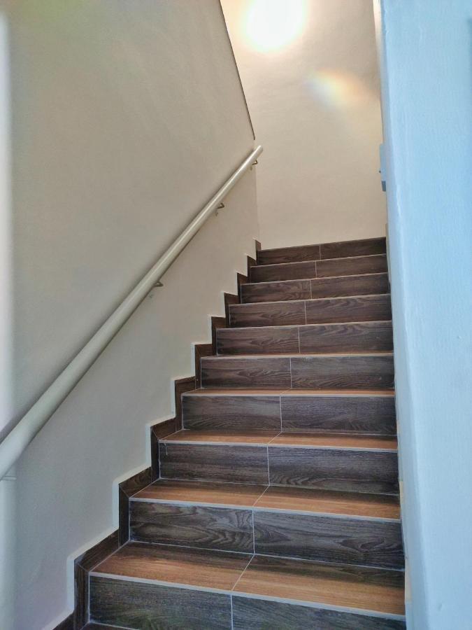Semi-Detached, Up To 21 Pax, 4 Bedrooms, 3 Bathrooms, 4 Car Parks By Star Home บายันเลอปาส ภายนอก รูปภาพ